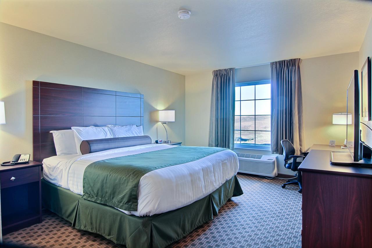 Cobblestone Hotel & Suites - Mccook Exteriör bild