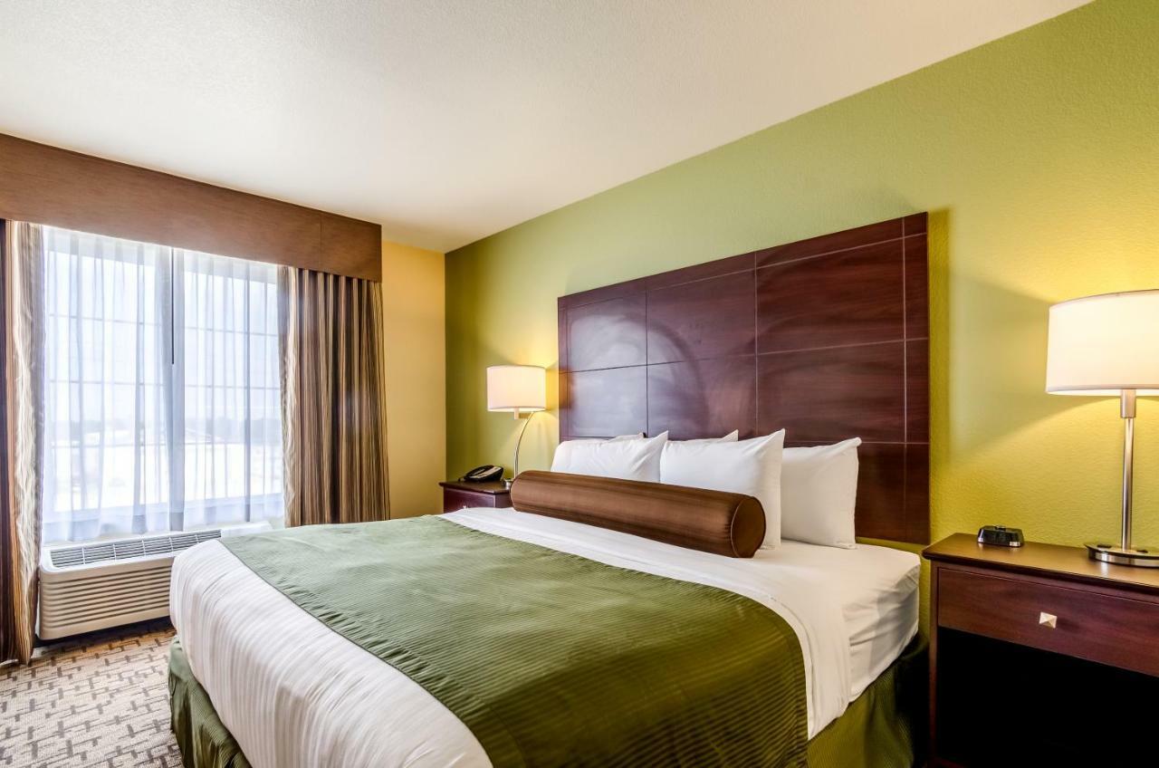 Cobblestone Hotel & Suites - Mccook Exteriör bild